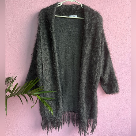 Faux fur korean shrug FIXED FIXED FIXED NO OFFERS PLZ❌ - Picture 6 of 11